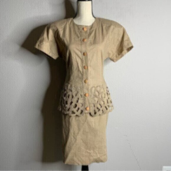 Pia Rucci Tan Vintage Two Piece Skirt Suit Set - Picture 4 of 15